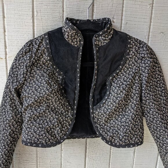 Quilted Velvet Reversible Gunne Sax Cottagecore Inspired Bolero - Picture 6 of 6